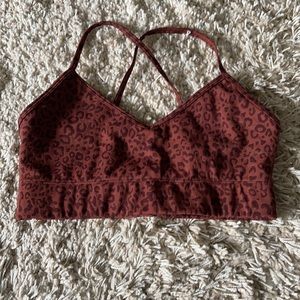 Old Navy active sports bra. Size M. Never worn.